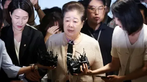 Disputed Church Figure Dismisses Gift-giving Allegations Against Former South Korean First Lady