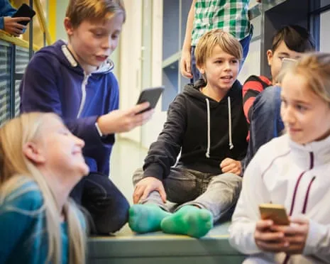 The Scandinavian nation to Implement National Smartphone Restriction in Classrooms