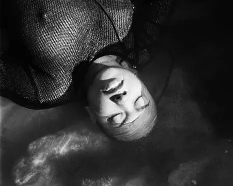 Discover This Week's: The Crisp Conviction of This Emerging Artist and The Latest Best New Tracks