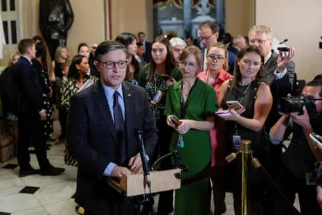 Congress Approves Funding Bill as Opposition Protest Medical Reductions: “We Do Not Serve Trump”